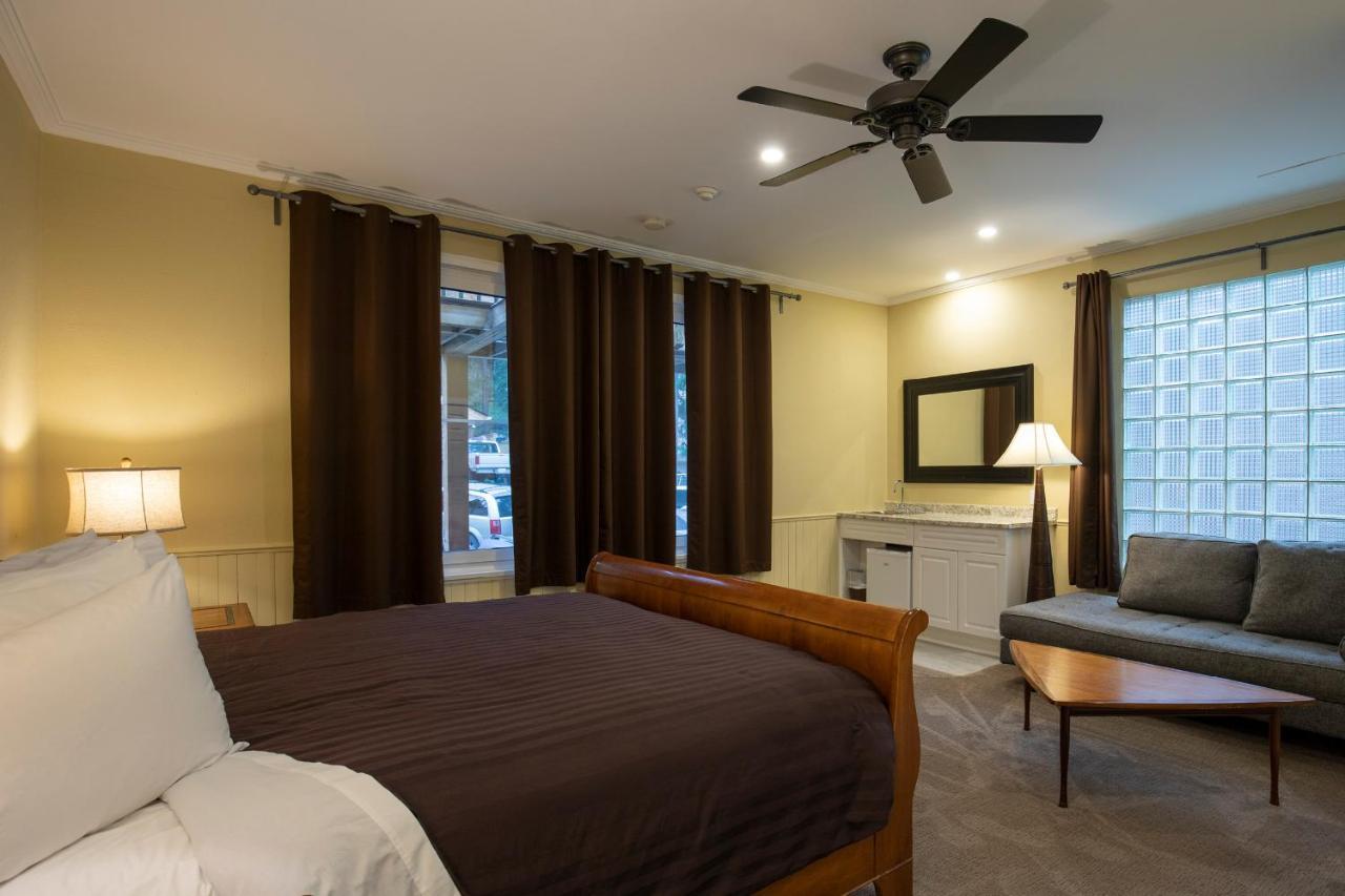 Banff Boutique Inn - Adults Only Bagian luar foto