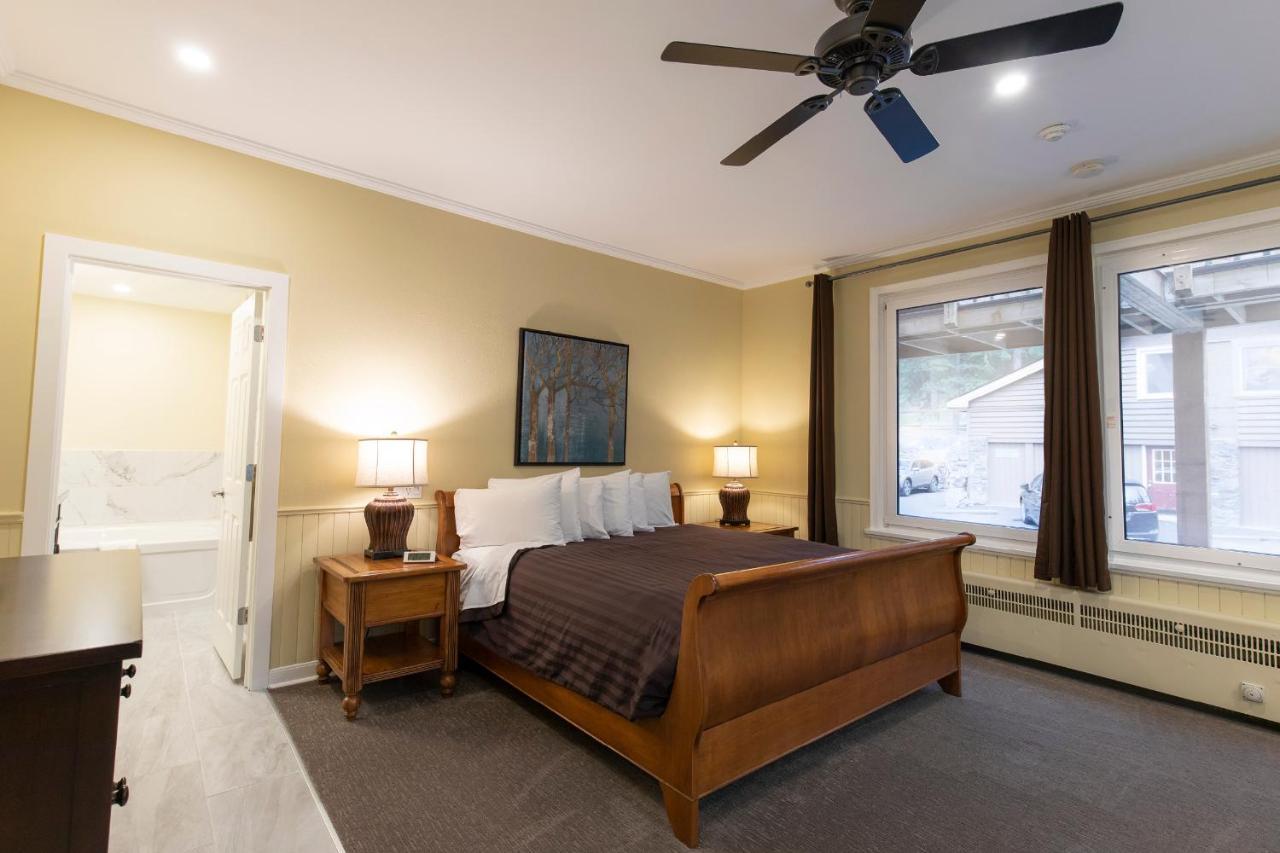 Banff Boutique Inn - Adults Only Bagian luar foto