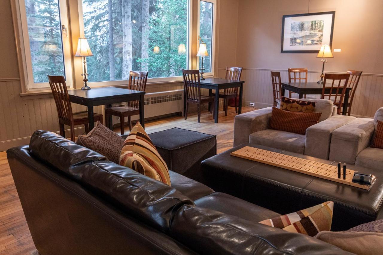 Banff Boutique Inn - Adults Only Bagian luar foto